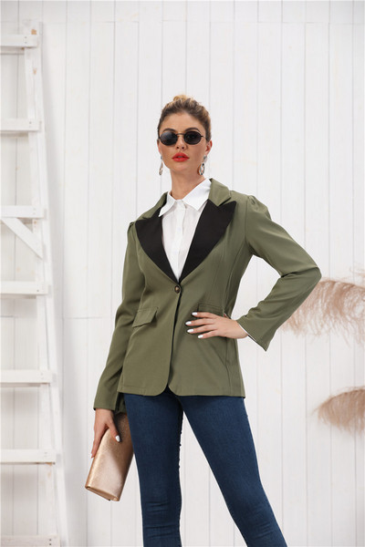 Модерно дамско късо сако с копче и джобове в зелен цвят 