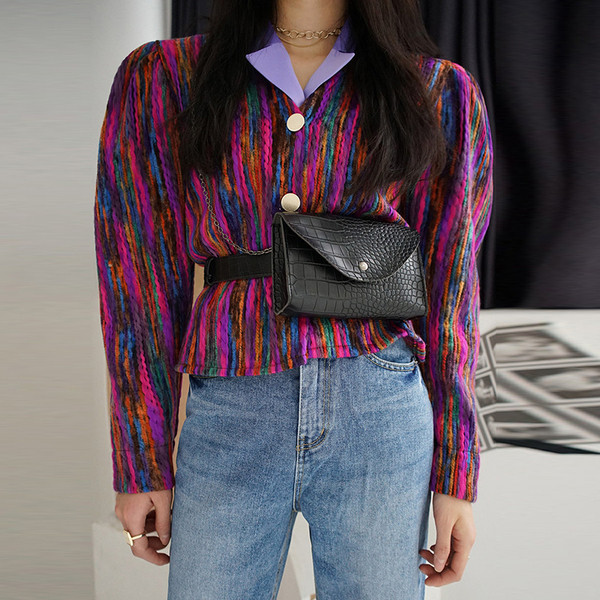 Palton de dama colorat cu nasturi - model scurt