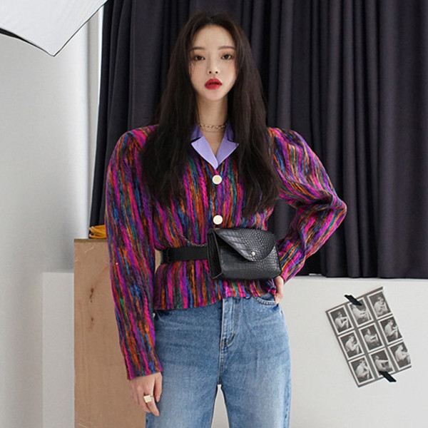 Palton de dama colorat cu nasturi - model scurt