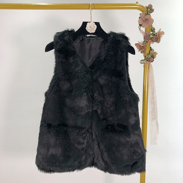 Vesta moderna scurta din par artificial de culoare neagra