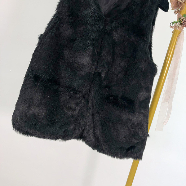 Vesta moderna scurta din par artificial de culoare neagra