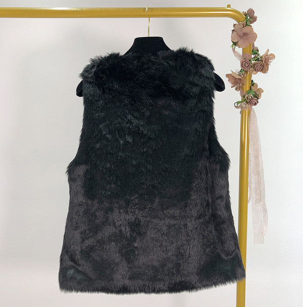 Vesta moderna scurta din par artificial de culoare neagra