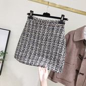 Fusta dama in carouri model nou de culoare neagra