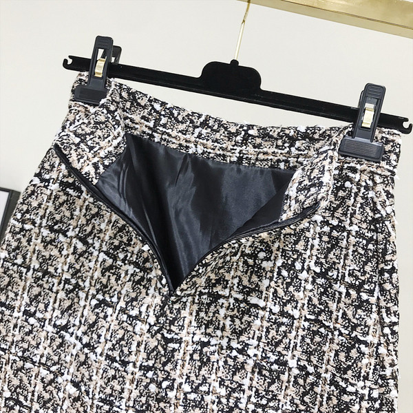 Fusta dama in carouri model nou de culoare neagra