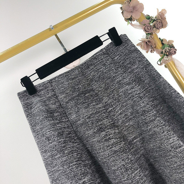 Fusta scurta de culoare gri cu fermoare