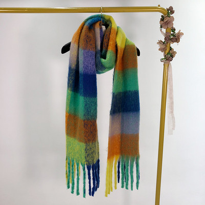 Χειμερινό κασκόλ με κρόσσια - τέσσερα χρώματα