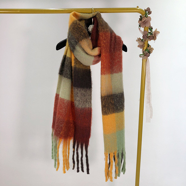 Χειμερινό κασκόλ με κρόσσια - τέσσερα χρώματα