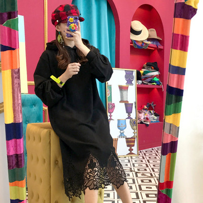 Γυναικείο μακρύ φόρεμα με μακρύ μανίκι και κολάρο με δαντέλα