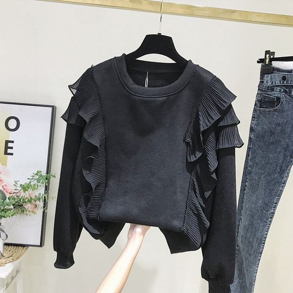 Bluza de dama model nou cu decolteu O in negru si bej