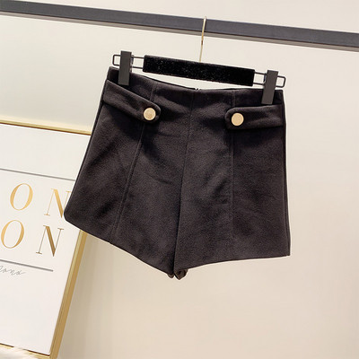 Pantaloni scurți de iarnă cu nasturi în două culori