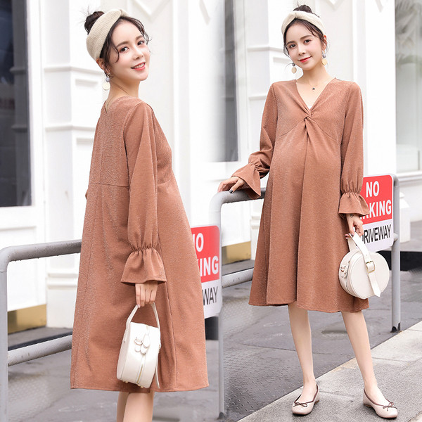 Rochie casual de dama potrivita pentru gravide cu decolteu spitz