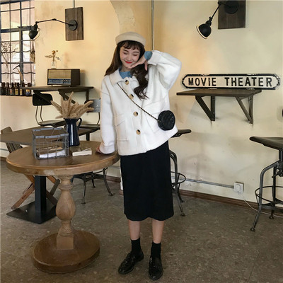 Női rövidkabát két színben, zsebekkel