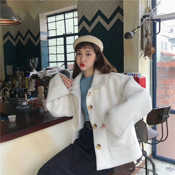 Női rövidkabát két színben, zsebekkel