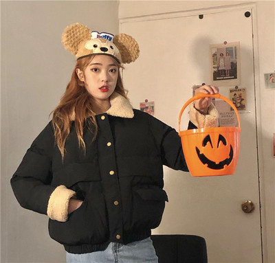 Geaca de dama scurta de actualitate in trei culori cu buzunare