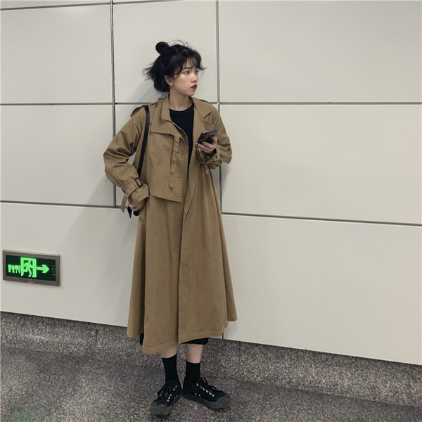 Női alkalmi hosszú vékony kabát széles modell barna színben