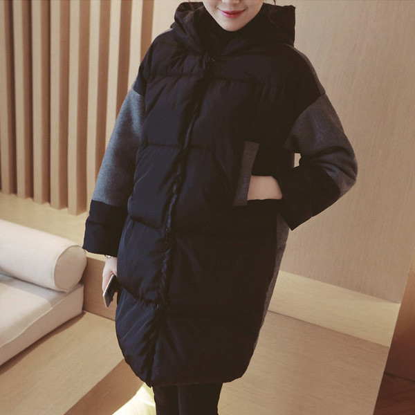 Μοντέρνο γυναικείο παλτό κατάλληλο για έγκυες γυναίκες με κουμπιά και κουκούλα