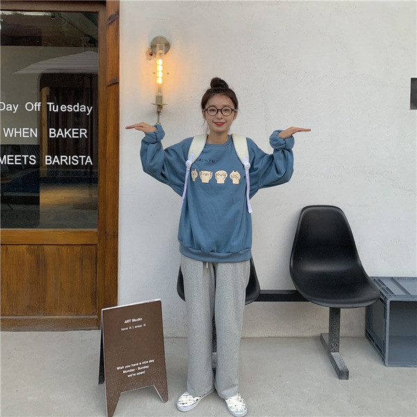 Lezser női blúz széles modell kék színben, rátéttel