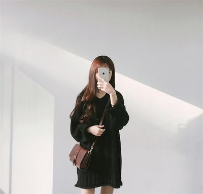 Pulover de dama modern cu decolteu spitz potrivit pentru gravide in trei culori