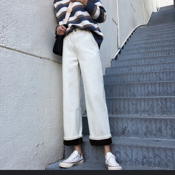 Női hosszú fehér nadrág, magas derekú egyenes modellel