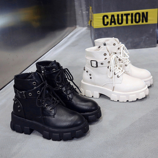 Cizme de dama din piele cu platforma inalta in alb si negru