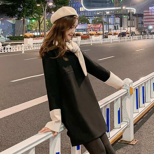 Modern női ruha hosszú ujjal, fekete színben, terhes nők számára