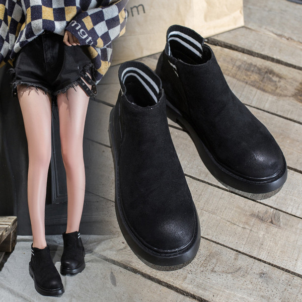 Cizme de dama din piele intoarsa cu talpa plata in doua culori