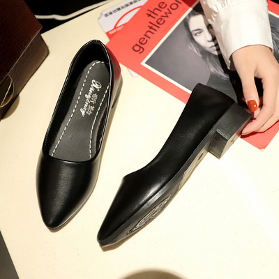 Alkalmi női bőrcipő fekete színben - két modell