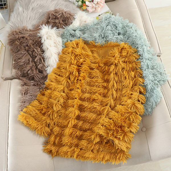 Pulover de dama modern din puf cu decolteu rotund in mai multe culori