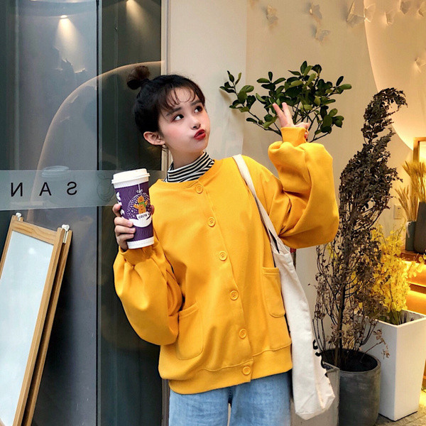 Hanorac zilnic de dama in trei culori cu nasturi si buzunare