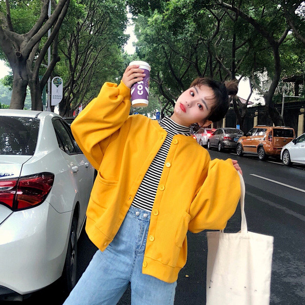 Hanorac zilnic de dama in trei culori cu nasturi si buzunare