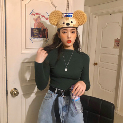 Női testhezálló blúz polo gallérral, több színben