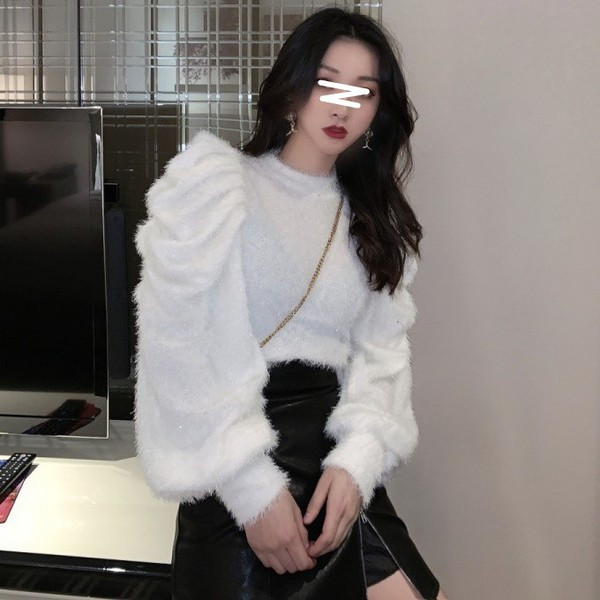 Bluză cu puf, cu mâneci largi, în culorile alb, roz și negru