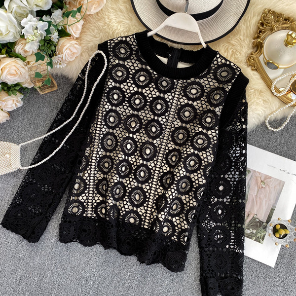 Bluza dama din dantela cu decolteu rotund in trei culori