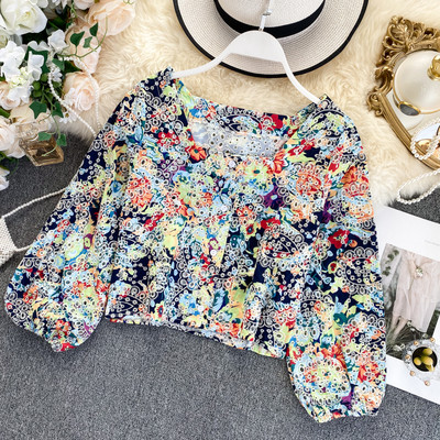 Cămașă de damă cu model floral și dantelă în trei culori