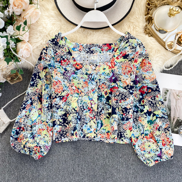 Cămașă de damă cu model floral și dantelă în trei culori