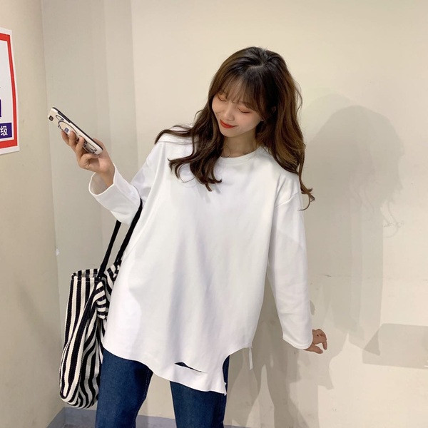 Bluza casual dama model larg alb cu motive rupte