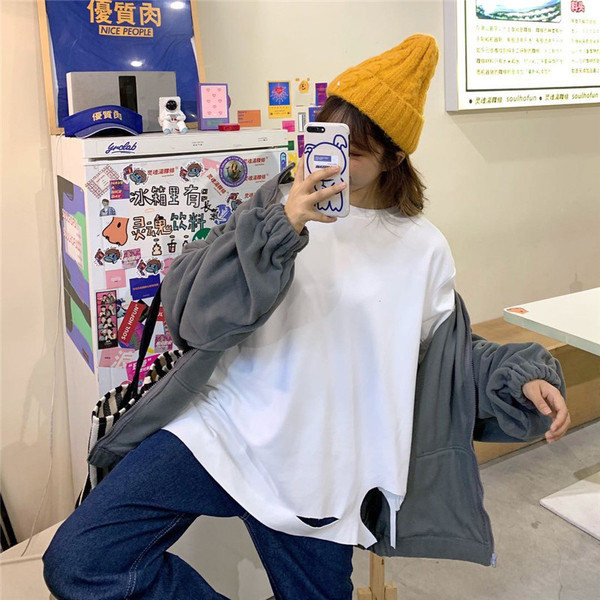 Bluza casual dama model larg alb cu motive rupte