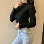 Bluză de damă cu nasturi în alb, bej și negru