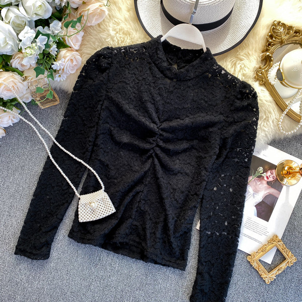 Polo de dama din dantela in trei culori