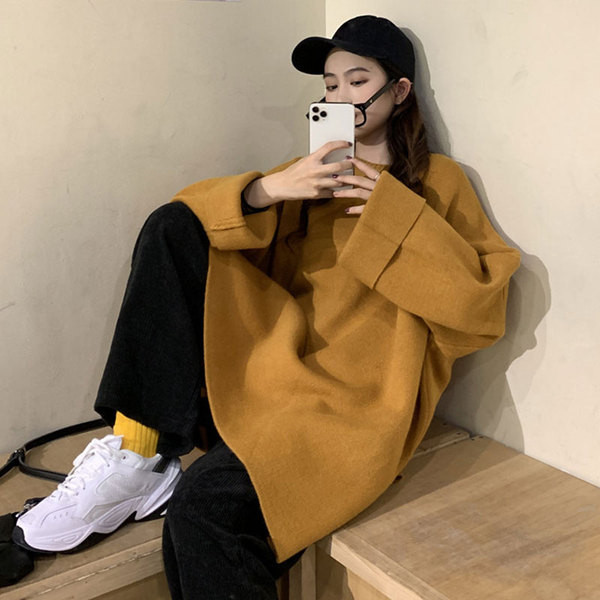 Γυναικεία μπλούζα σε τέσσερα χρώματα με οβάλ ντεκολτέ