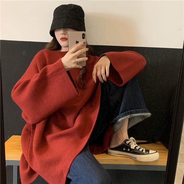 Γυναικεία μπλούζα σε τέσσερα χρώματα με οβάλ ντεκολτέ