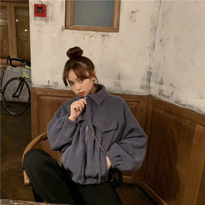 Hanorac scurt de damă, de ultimă generație, în trei culori, cu buzunare decorative