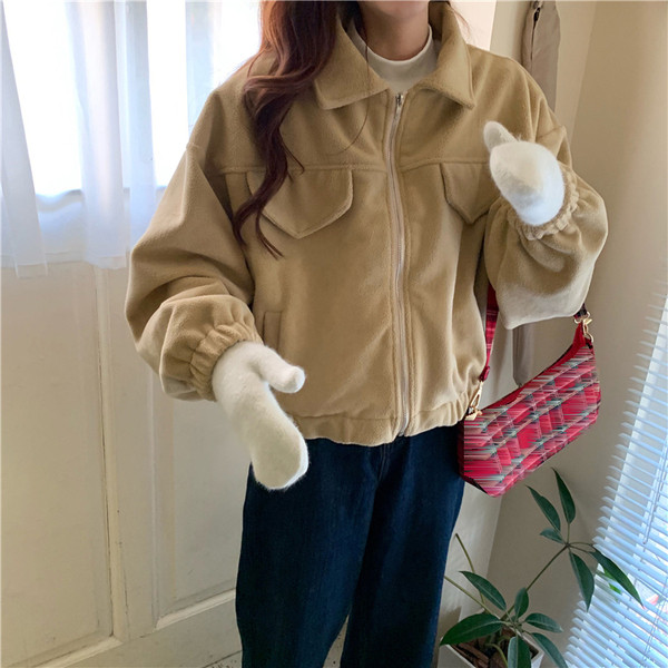 Hanorac scurt de damă, de ultimă generație, în trei culori, cu buzunare decorative