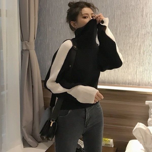 Pulover de dama tricotat in negru cu margini