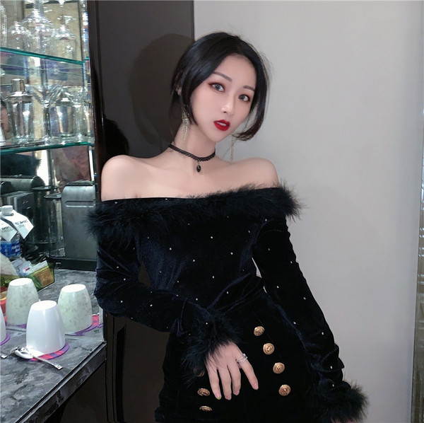 Lezser női blúz csupasz váll és pehely két színben