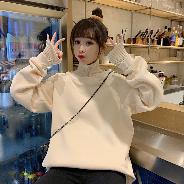 Καθημερινή μακρυά γυναικεία μπλούζα  σε τρία χρώματα με ψηλό γιακά