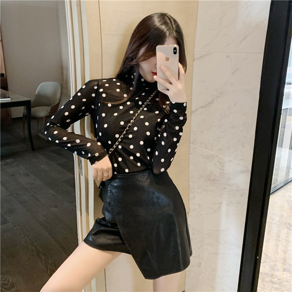 Bluză de damă modernă cu mâneci lungi și guler polo în două culori