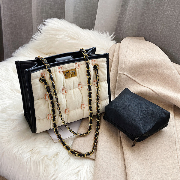 Geanta de dama eleganta in alb si negru cu lant