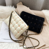 Geanta de dama moderna cu maner lung si fermoar in alb si negru