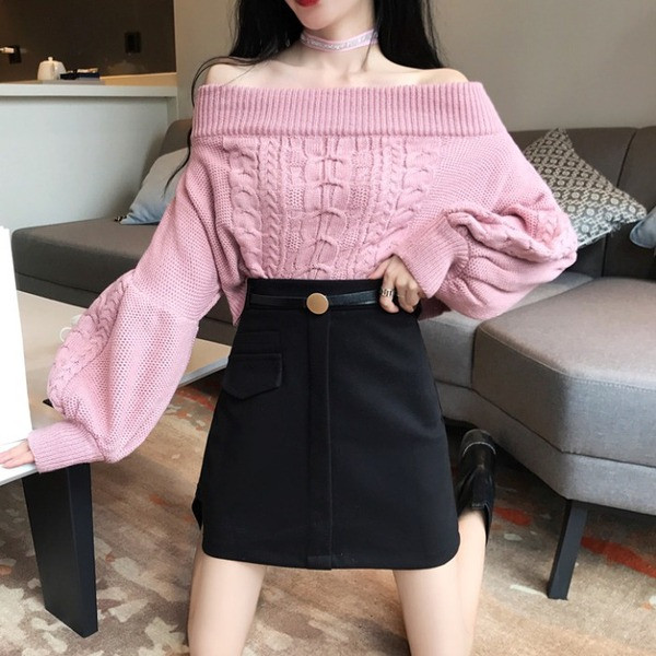 Fusta scurta cu buzunar si curea in bej si negru